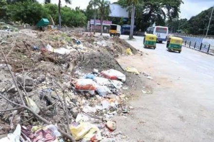 Garbage greets Bengaluru airport road